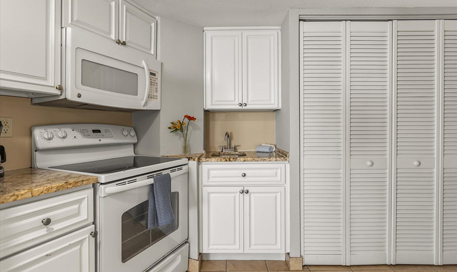 enlarged scenic balcony view of Daytona Beach