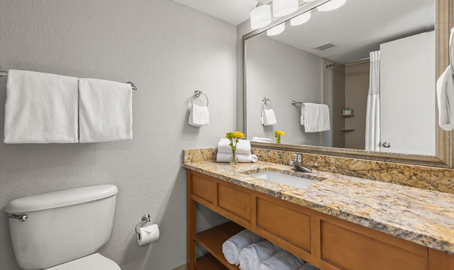 enlarged scenic balcony view of Daytona Beach